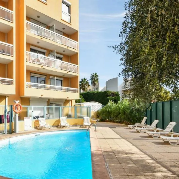 Résidence Pierre & Vacances La Rostagne, hotel v destinaci Juan-les-Pins