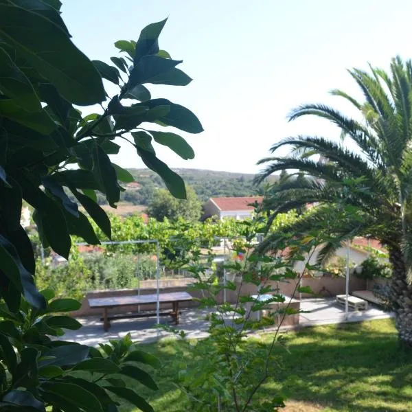 Casa Muraglia Studio/Studio Under Castle, hotel in Travliáta
