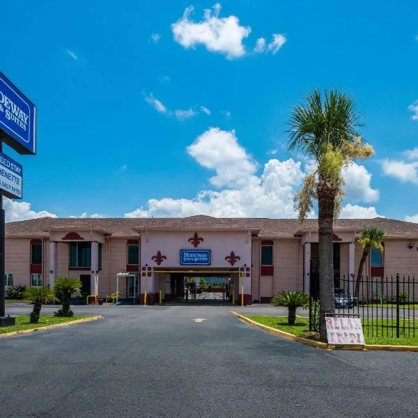 Rodeway Inn & Suites East, hotel em Venetian Isles