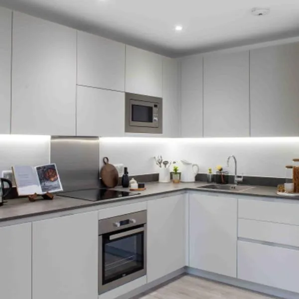 Newly Furnished 3 Bedroom Apartment, hotel v destinaci Barking