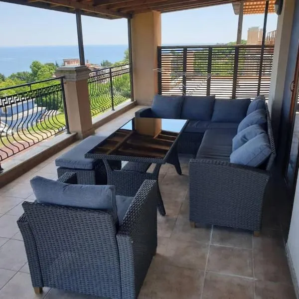 Panoramic Sea View Apartment, hotel in Byala