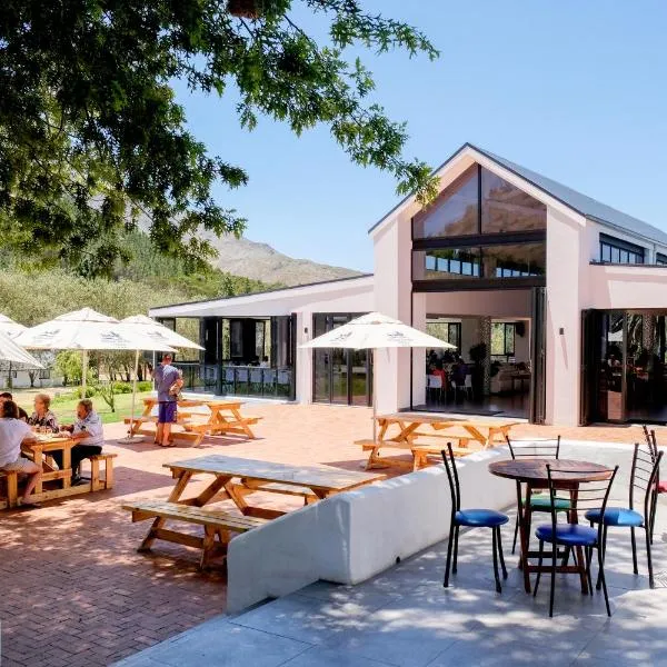 Houw Hoek Hotel, hotel v destinaci Botrivier