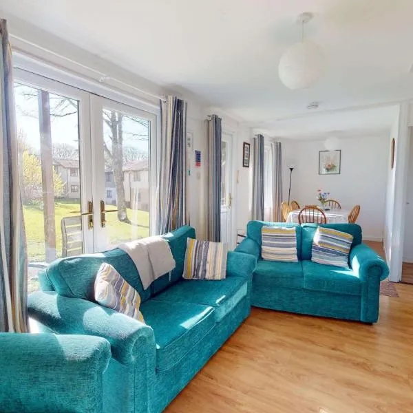 87 Strawberry Hill, Tolroy Manor, hotel in Hayle