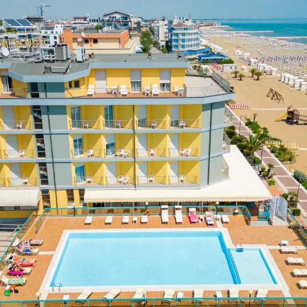 Hotel Touring: Porto Falconera şehrinde bir otel