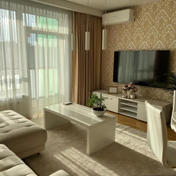 Antakalnis 5 stars apartment – hotel w mieście Naujieji Verkiai