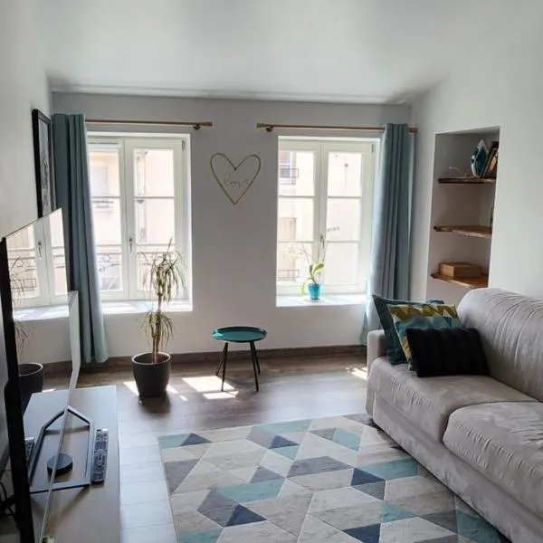 Charmant appartement au cœur de ville de Toul, hotel in Crézilles