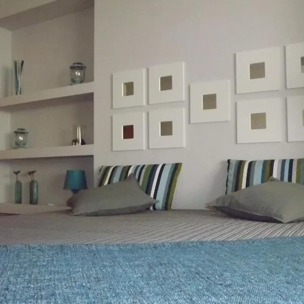 EntreCubos Guesthouse, hotel in Olhão