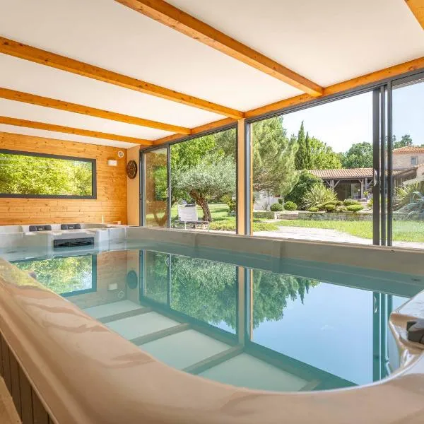 Jacuzzi - Spa de nage - Parc arboré, hotel v destinaci Montaigu-de-Quercy