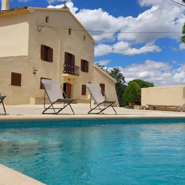 Casa Rural Cal Martí, hotel v destinaci El Pla de Manlleu