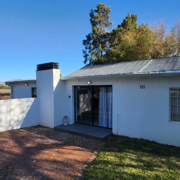 Sandrivier Farm Stay, hotel di Worcester