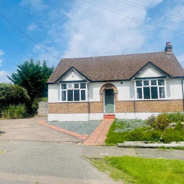 Cozy bungalow in great location、Cuffleyのホテル