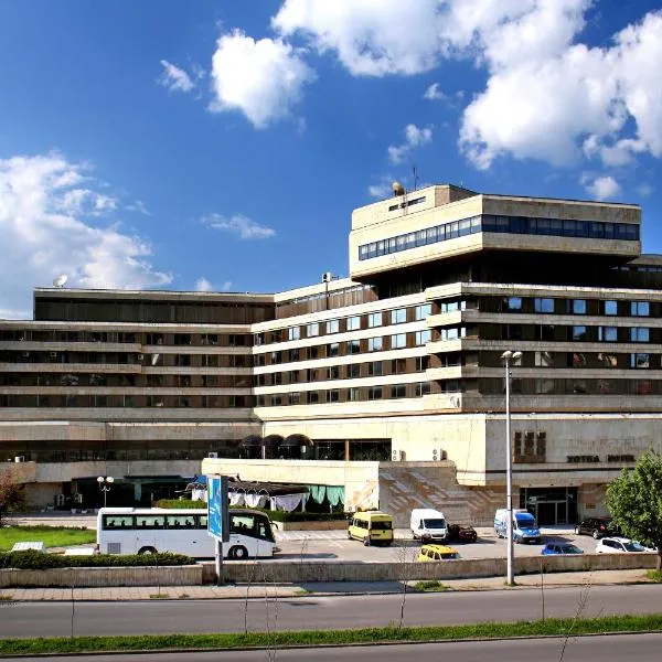 Grand Hotel Shumen: Shumen şehrinde bir otel