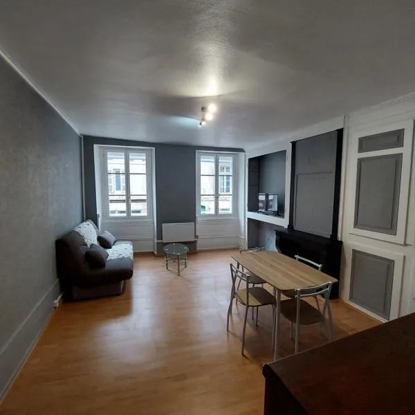 Appartement Le Suly – hotel w mieście Salins-les-Bains