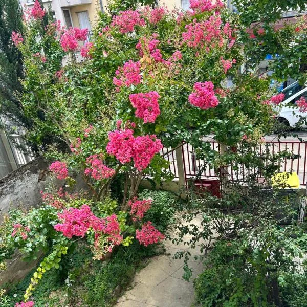 F3 au grenier d'une maison, hôtel à Massy