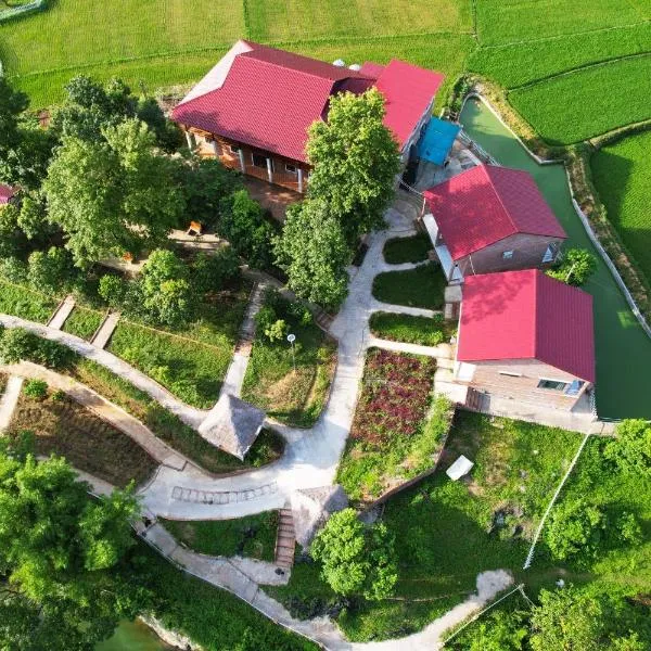 Riverside Homestay, hotel i Bản Piên