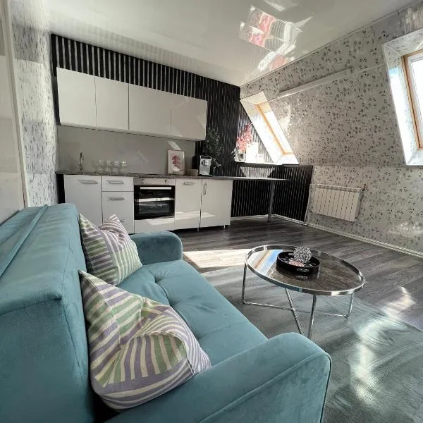Cozy room with kitchen near the lake, hotel v destinaci Tõrva