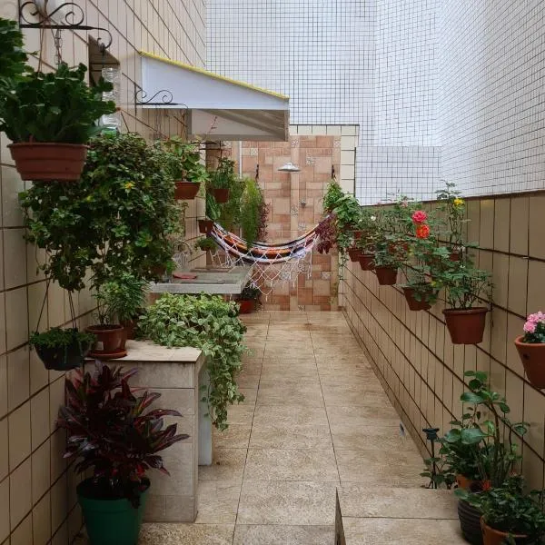 Lazer Aconchegante na Guilhermina, hotel in Praia Grande