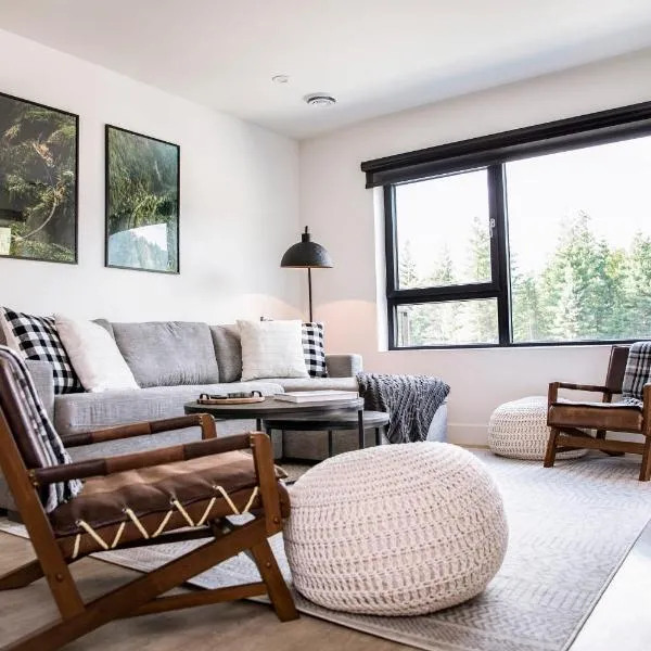 The Shred Shack - Stylish Revelstoke Condo, hotel v destinaci Revelstoke