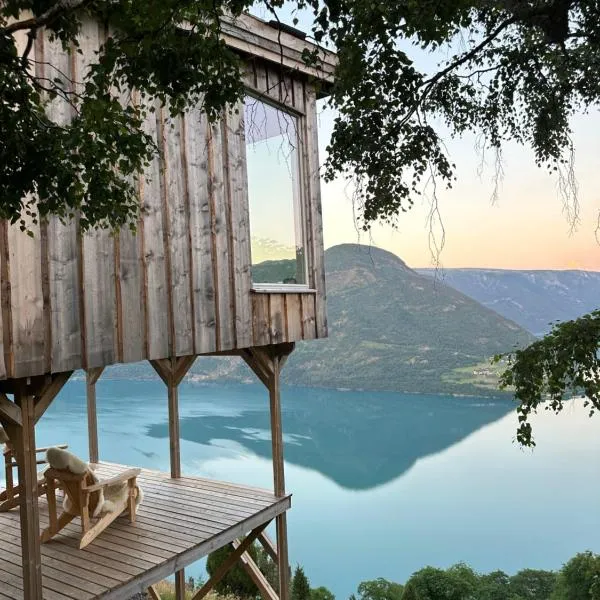 Raaum Gard, hytte 2 – hotel w mieście Hafslo