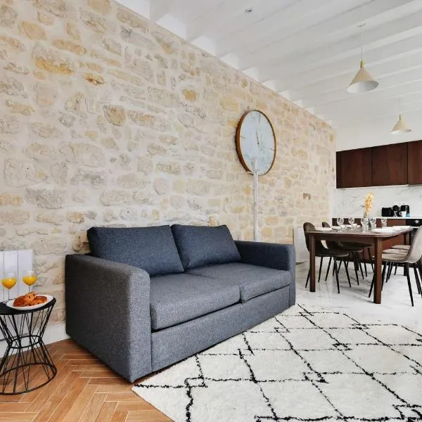 Very nice triplex apartment bright in Montorgueil