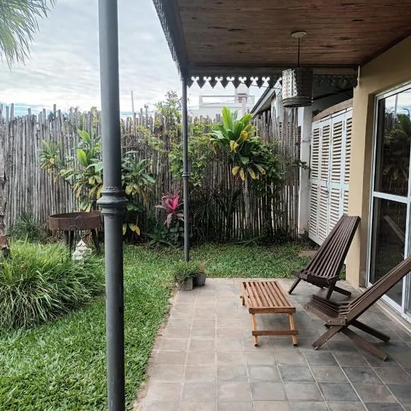 Casa amplia en Resistencia, hotel in Resistencia