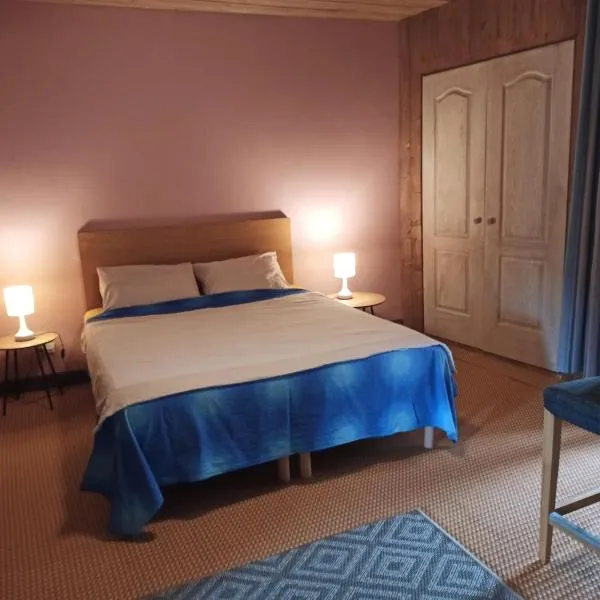 APPARTEMENT "Au Village" 89120 Dicy, hotel v destinácii Dicy