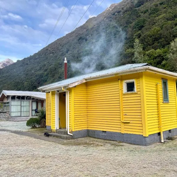 Basic, Super 'Cosy' Cabin in The Middle of National Park and Mountains, hotel en Arthur's Pass