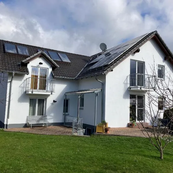 Ferienwohnung Rhönperle Dermbach, hótel í Dermbach