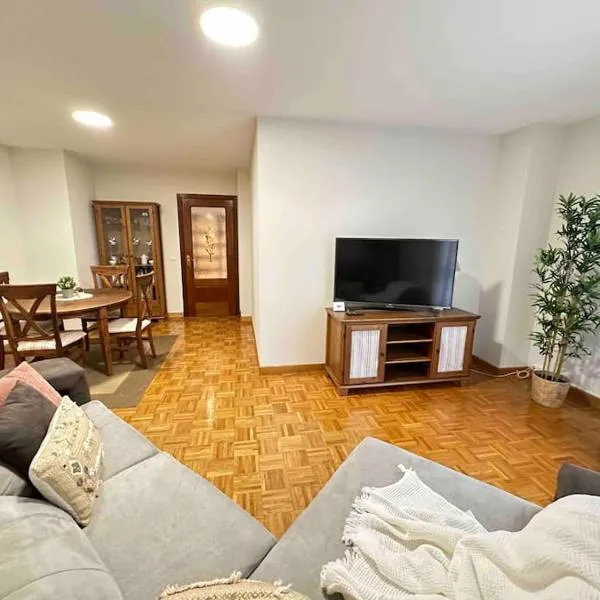 Apartamento Oviedo Fuente Pelayo, hotel in Oviedo