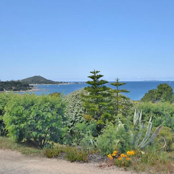 mare noi – hotel w mieście Pietrosella
