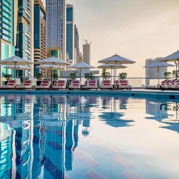 Towers Rotana - Dubai, hotel di Dubai