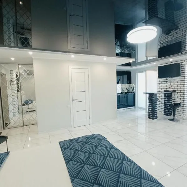 Люкс апартаменты. Центр. 95 квартал., hotel in Kryvyi Rih
