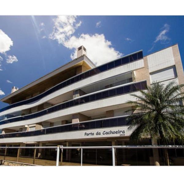 C191 Apartamento a 100m do mar com piscina