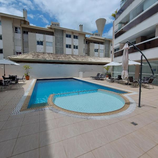 C191 Apartamento a 100m do mar com piscina - Foto 4