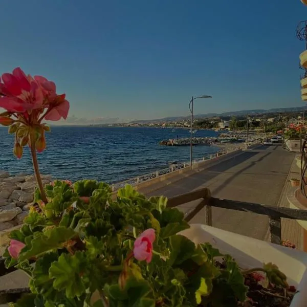 Hotel La Lampara, hotel v destinaci Reggio di Calabria