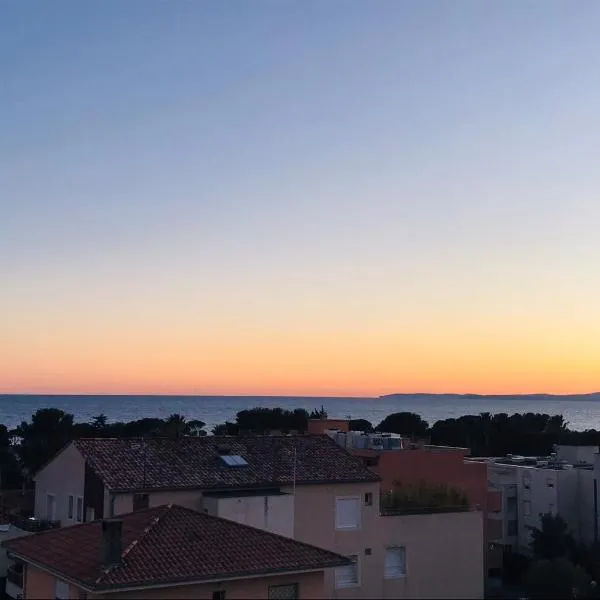 Appartement Saint-Raphaël, hôtel à Saint-Raphaël