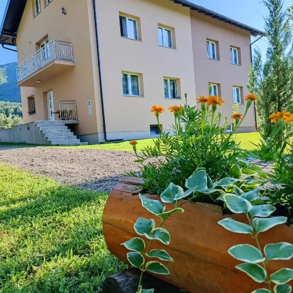 Guesthouse Nikolina: Korenica şehrinde bir otel