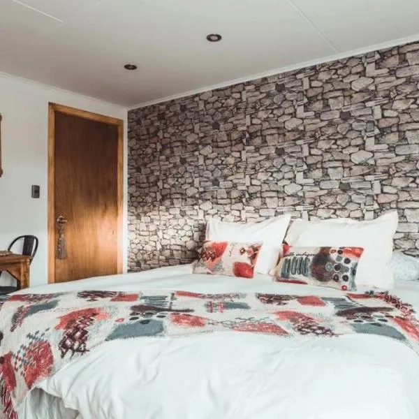 Hostal Lago Cóndor, hotel em Puerto Natales