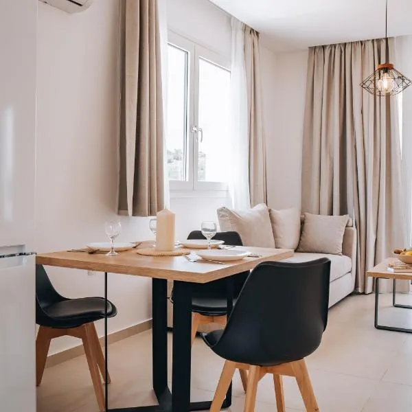 Grand White Apartments, hotel v destinaci Agios Ioannis