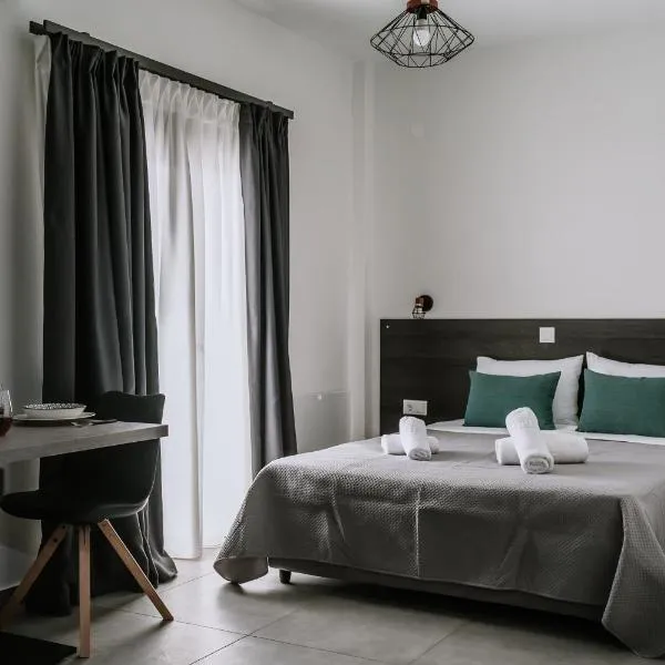 Crystal Studios, hotel in Ierissos