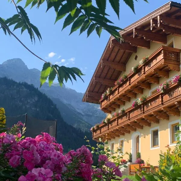 Alpen Appartements Oberlehengut - HIDEAWAY, hotel em Werfenweng