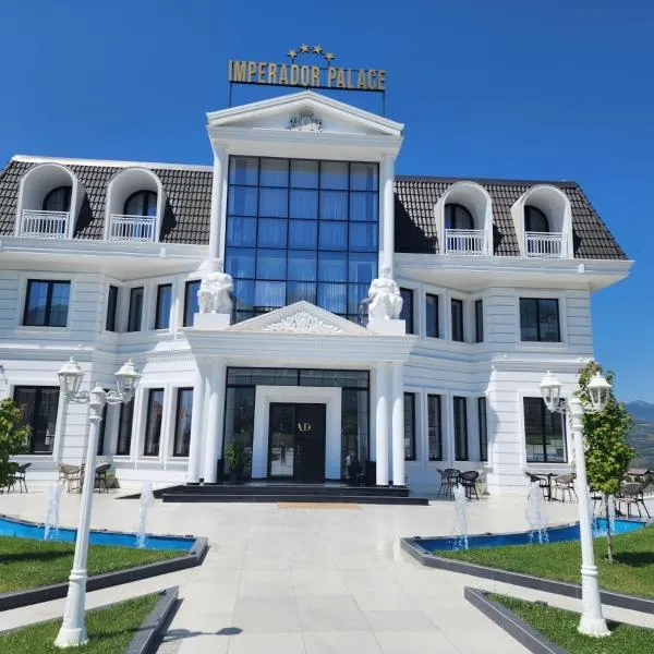 Imperador Palace Hotel Restorant, hotel v destinaci Peshkopi