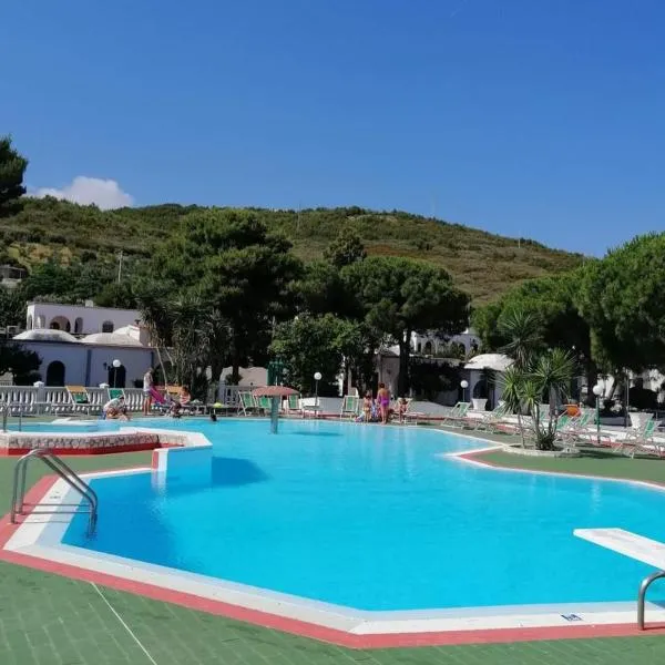 Villaggio Turistico Valle Scinni, hotel v destinaci Peschici