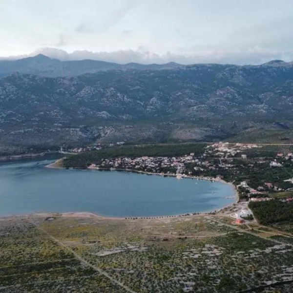 Lucija, hotelli kohteessa Rovanjska