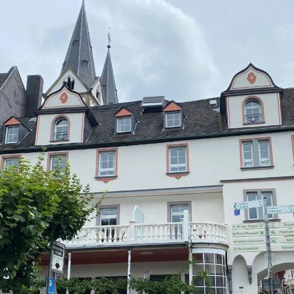 Rheinhotel Zur Krone: Boppard şehrinde bir otel