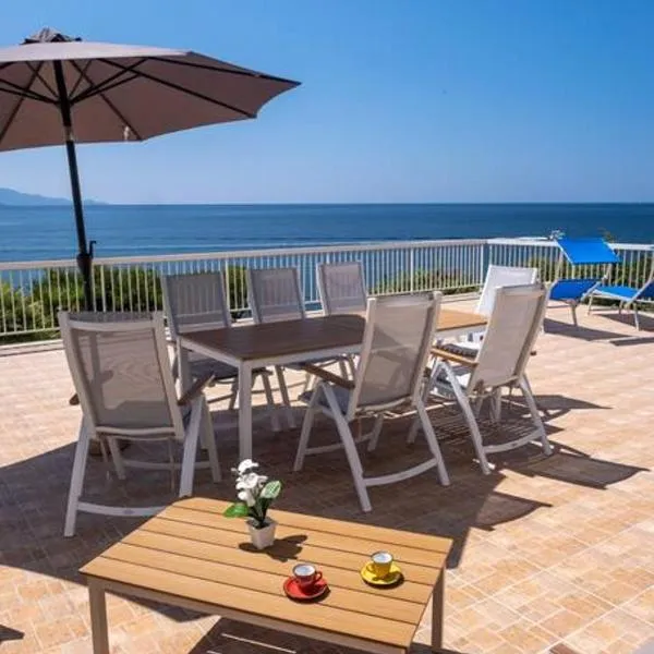 Villa Fertilia - Key to Villas, hotel v destinaci Fertilia