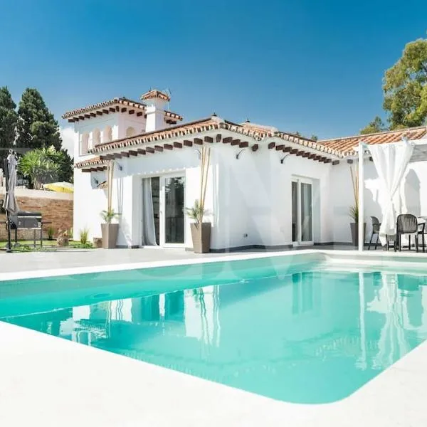 Villa with private heated Pool by the beach & port - Benalmadena by REMS, hotel in Benalmádena