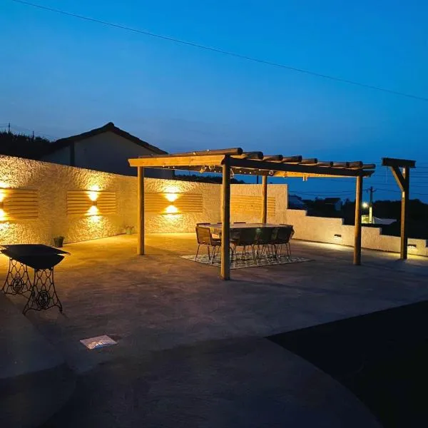 Casa da Fonte - Alojamento Local com Jacuzzi: Nordeste'de bir otel