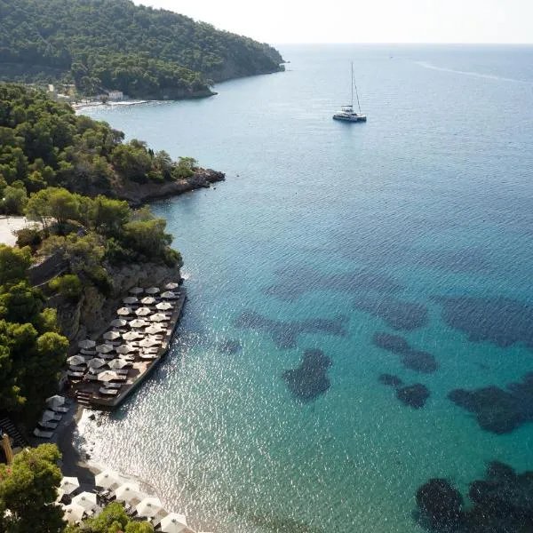 Sirene Blue Luxury Beach Resort, hotel v destinaci Poros