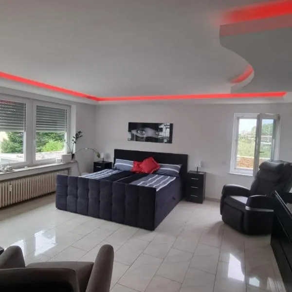 MF Manuele Ficano - Ferienwohnung am Bodensee - Fewo Bella, hotel v destinaci Kressbronn am Bodensee